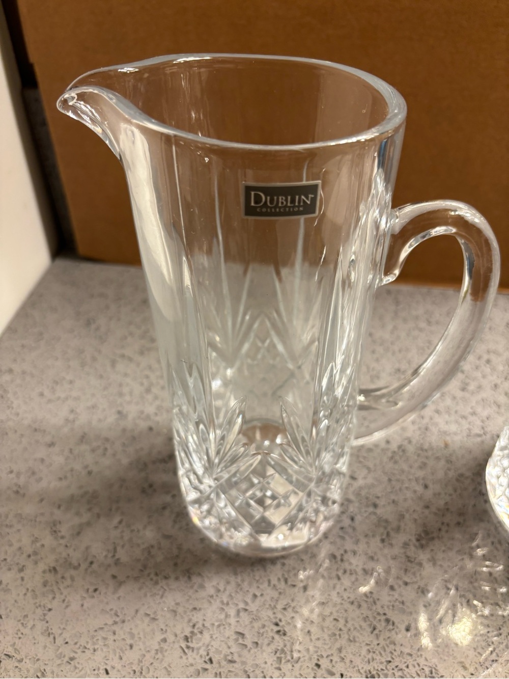 Godinger Dublin Collection
Beverage Pitcher (Item #25297)